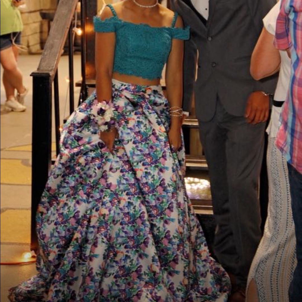 Prom dress